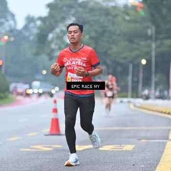 Runner Photo 7030084