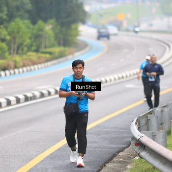 Runner Photo 7030085