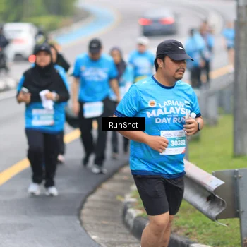 Runner Photo 7030088