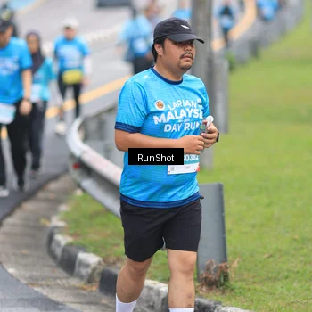 Runner Photo 7030090