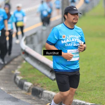 Runner Photo 7030091