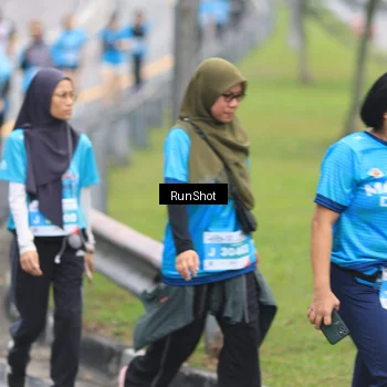 Runner Photo 7030112