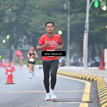 Runner Photo 7030136