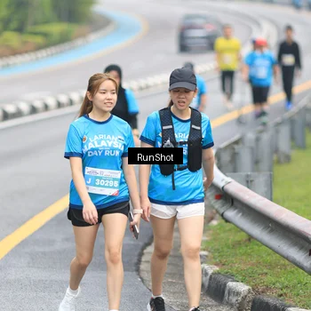 Runner Photo 7030176