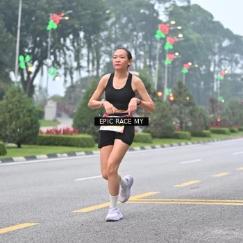 Runner Photo 7030181