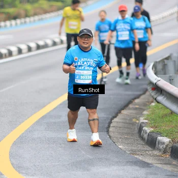 Runner Photo 7030194