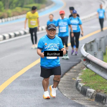 Runner Photo 7030201