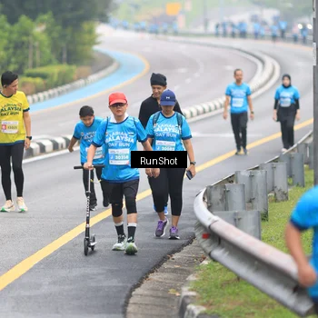 Runner Photo 7030213