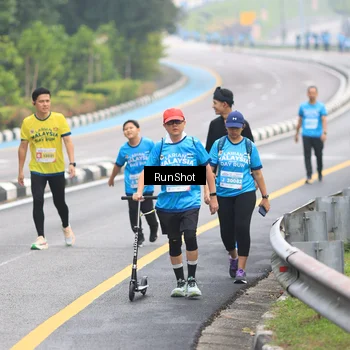 Runner Photo 7030215