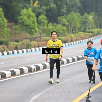 Runner Photo 7030238