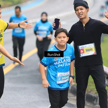 Runner Photo 7030260