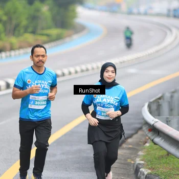 Runner Photo 7030287
