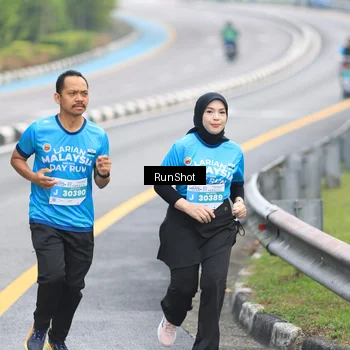Runner Photo 7030296