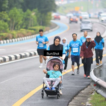 Runner Photo 7030310