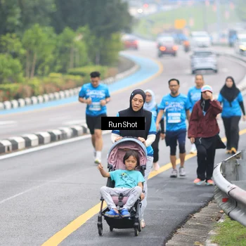 Runner Photo 7030315