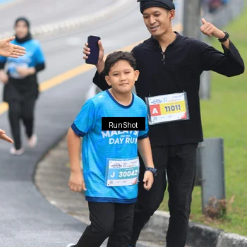 Runner Photo 7030322