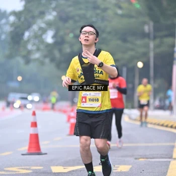 Runner Photo 7030324