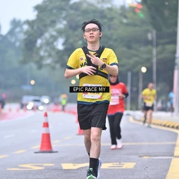 Runner Photo 7030325