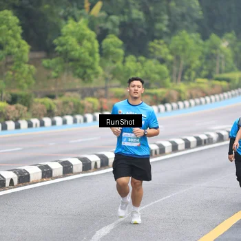 Runner Photo 7030328