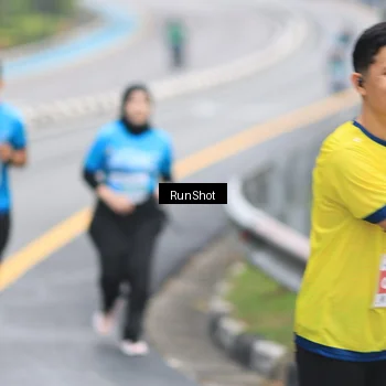 Runner Photo 7030338