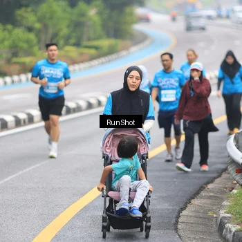 Runner Photo 7030348