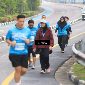 Runner Photo 7030353