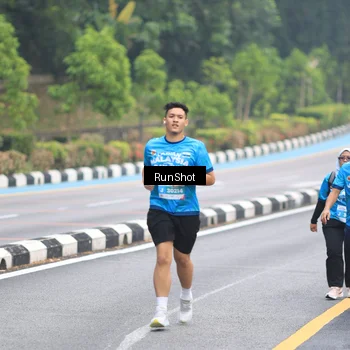 Runner Photo 7030363