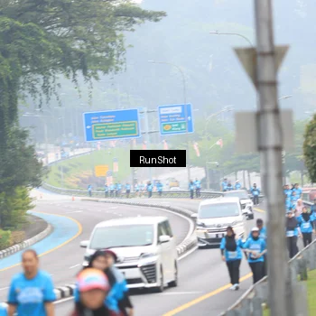 Runner Photo 7030377