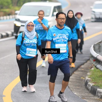 Runner Photo 7030386