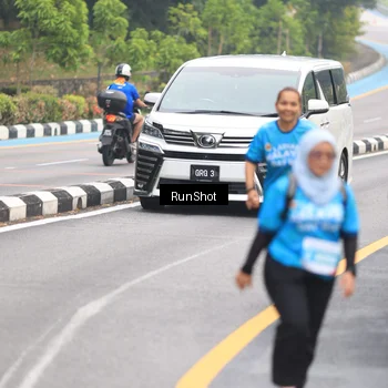 Runner Photo 7030388
