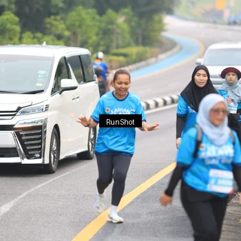 Runner Photo 7030399