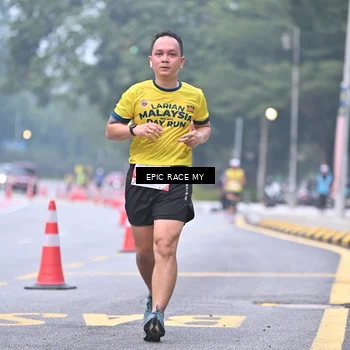 Runner Photo 7030403