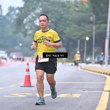 Runner Photo 7030407