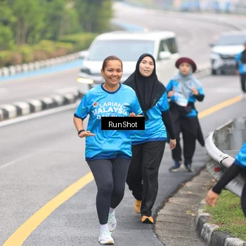 Runner Photo 7030413