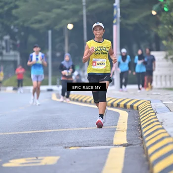 Runner Photo 7030415