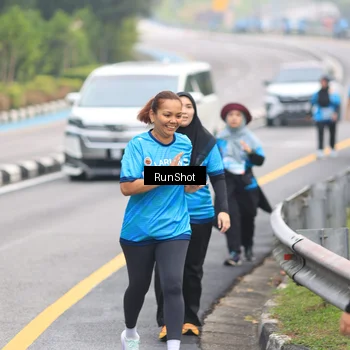 Runner Photo 7030416