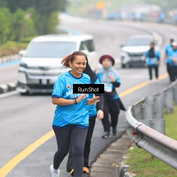 Runner Photo 7030417