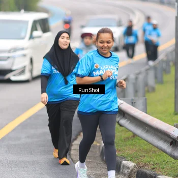 Runner Photo 7030423