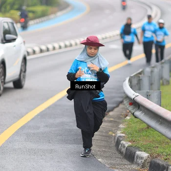Runner Photo 7030430