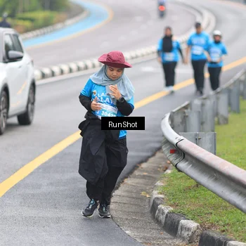 Runner Photo 7030432