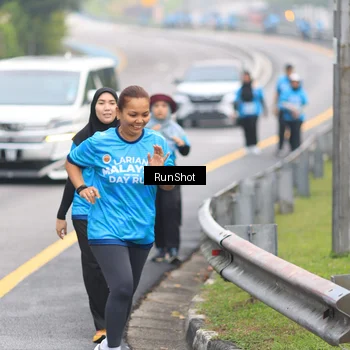 Runner Photo 7030448