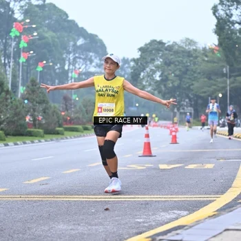 Runner Photo 7030469