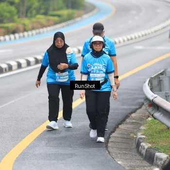 Runner Photo 7030474