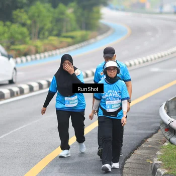 Runner Photo 7030477