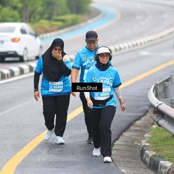 Runner Photo 7030480