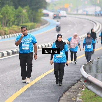Runner Photo 7030494