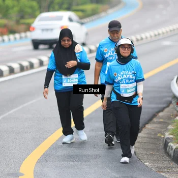 Runner Photo 7030502