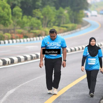 Runner Photo 7030524
