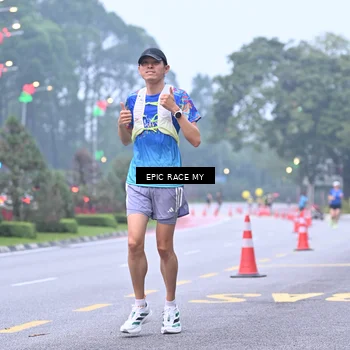 Runner Photo 7030525
