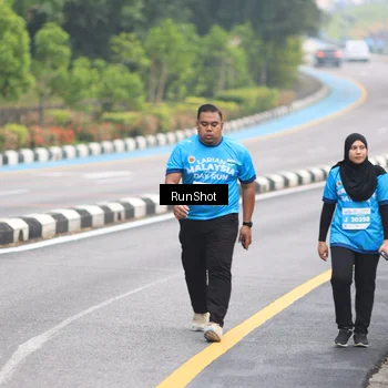 Runner Photo 7030538